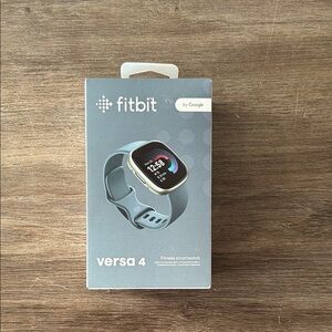 Fitbit Versa 4 Smartwatch - Silver and Gray